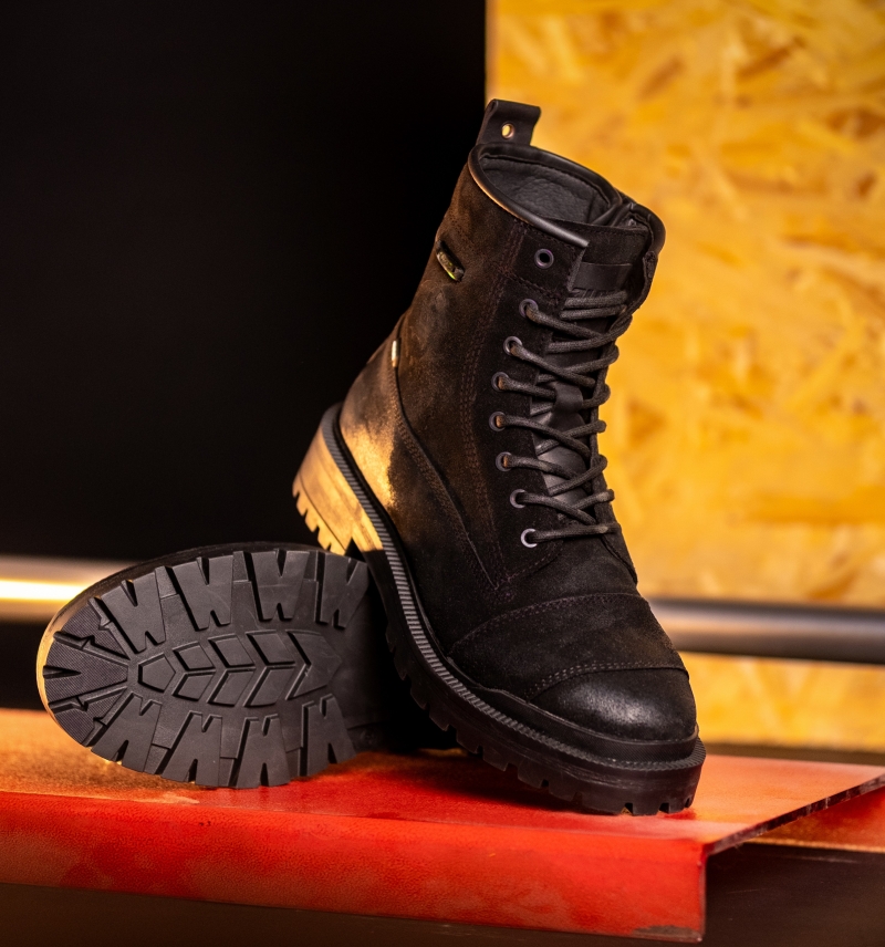 COLLECTION 2026: COMMANDO